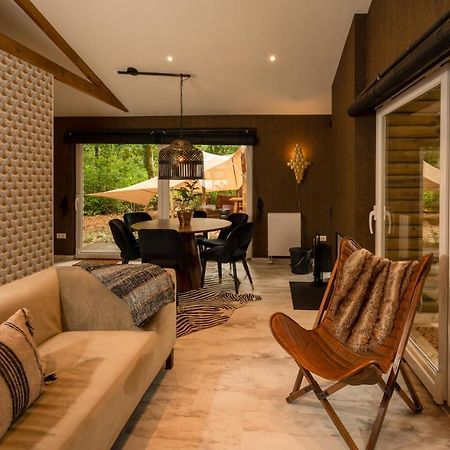 Zen-Bungalow No 4 Met Sauna En Hottub Rheezerveen Екстер'єр фото