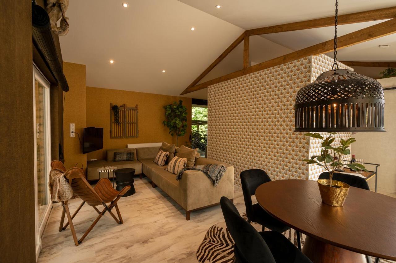 Zen-Bungalow No 4 Met Sauna En Hottub Rheezerveen Екстер'єр фото
