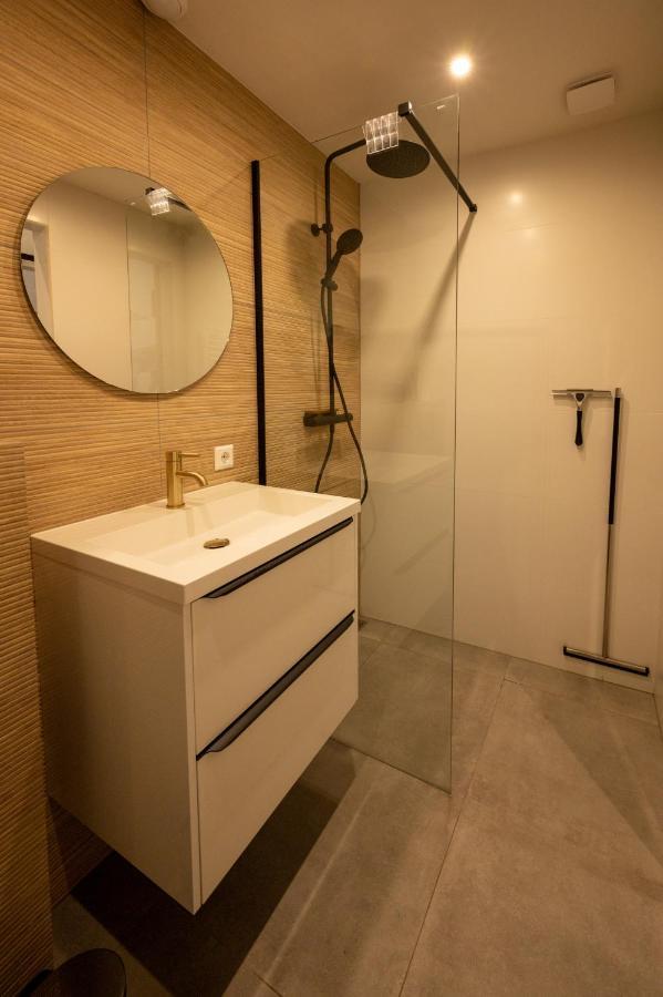 Zen-Bungalow No 4 Met Sauna En Hottub Rheezerveen Екстер'єр фото