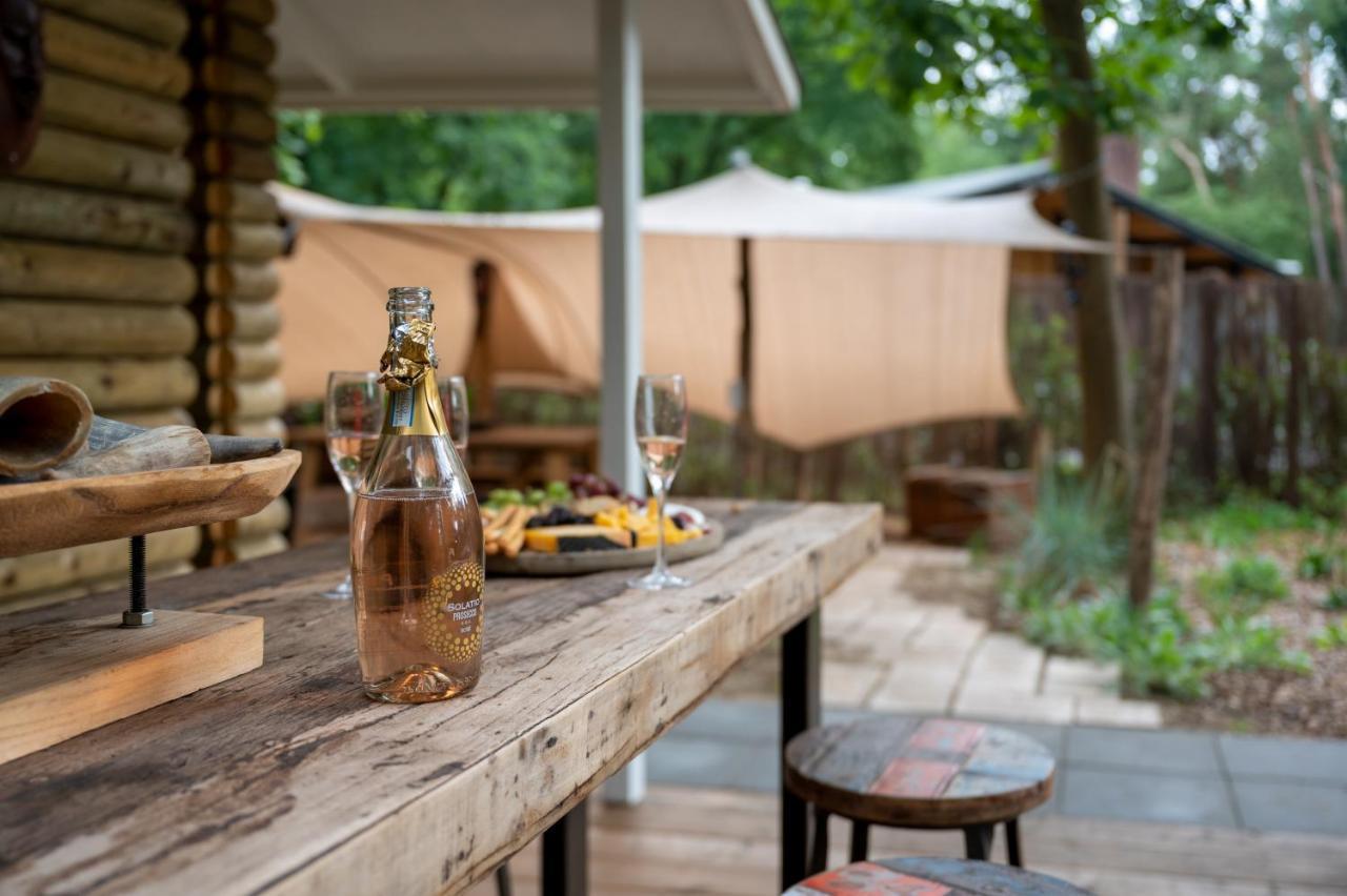 Zen-Bungalow No 4 Met Sauna En Hottub Rheezerveen Екстер'єр фото