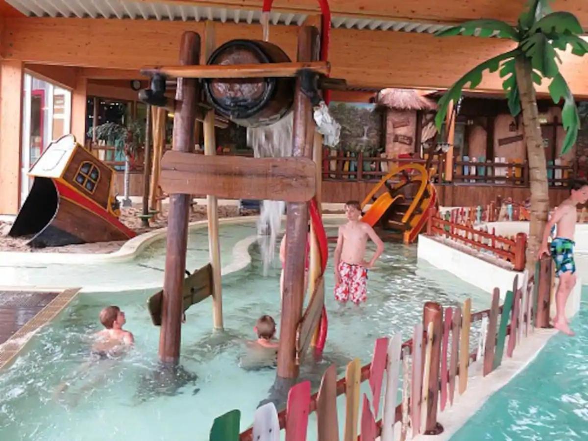 Zen-Bungalow No 4 Met Sauna En Hottub Rheezerveen Екстер'єр фото